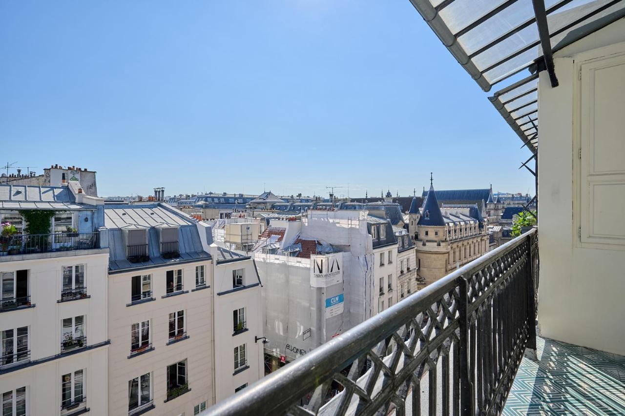 Apartment Center Of Paris With Terrace By Studio Prestige Экстерьер фото